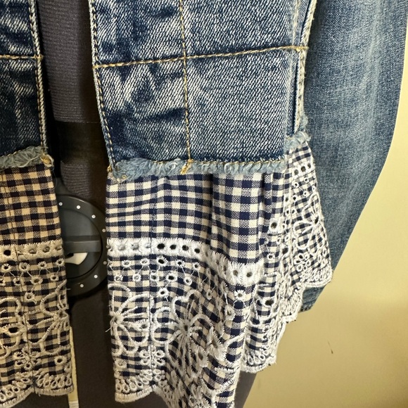 Pilcro and the letterpress Denim Jacket with eyelet trim  size small - Picture 10 of 13